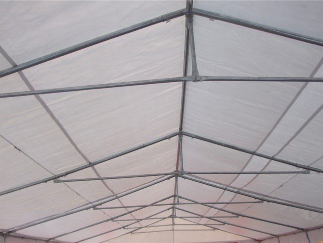 Les tentes extérieures ignifuges de partie avec la haute renforcent le cadre en acier de tube enduit par poudre