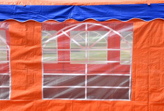 Tentes extérieures oranges de partie de grande capacité, tente facile de réception en plein air d'installation 