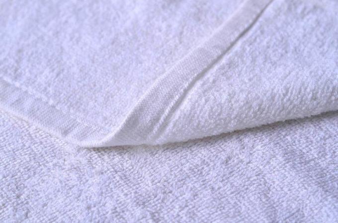 Petites serviettes de thé de cuisine d'hôtel blanc jetables avec le tissu mélangé par coton