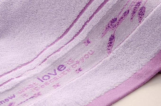 Les serviettes pures de Bath de Microfiber de coton se fanent anti- avec l'absorptivité de hautes eaux
