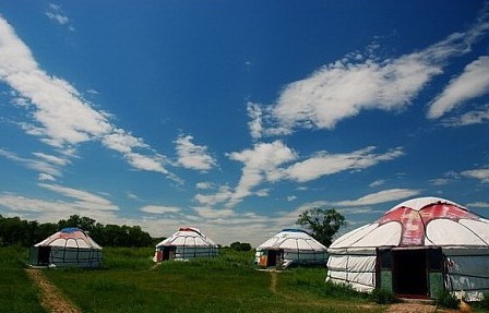 Refroidissez les biens gonflables de tente de Yurt de mongolian de dôme avec le poids 200kg supportable