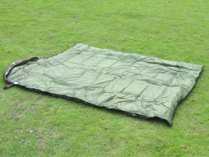 Sac vers le bas de couchage de camouflage avec l'oreiller, augmentant les sacs de couchage extérieurs 