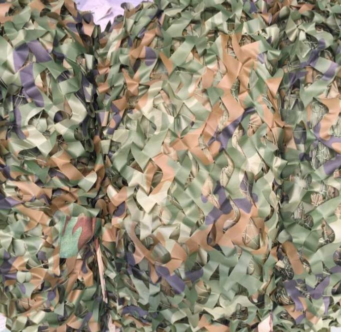 Les feuilles ont découpé Camo avec des matrices militaire prenant le filet au filet de camouflage de militaires pour le camping de chasse d'armée